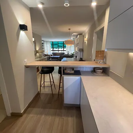 Playamar By The - Pool - Parking Apartment *